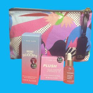 I DEW CARE BUNDLE WITH ESTEE LAUDER COSMETIC BAG